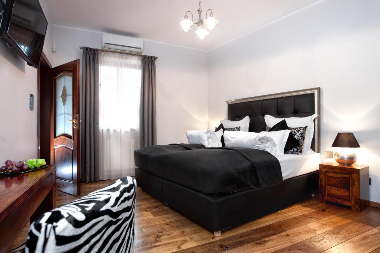 Constantia By Grape Hotel Breslavia Esterno foto